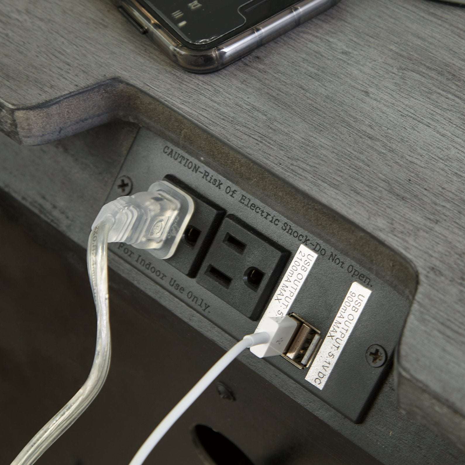 Russelyn Nightstand - Half Price Furniture