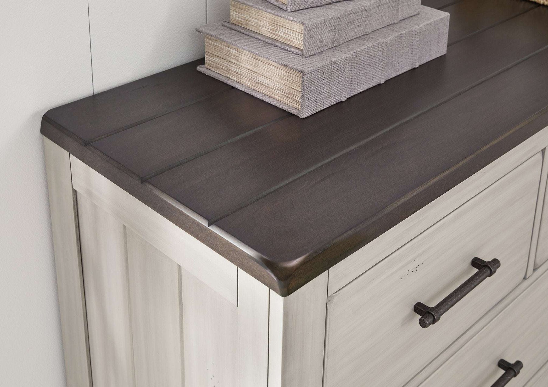 Darborn Dresser and Mirror Half Price Furniture
