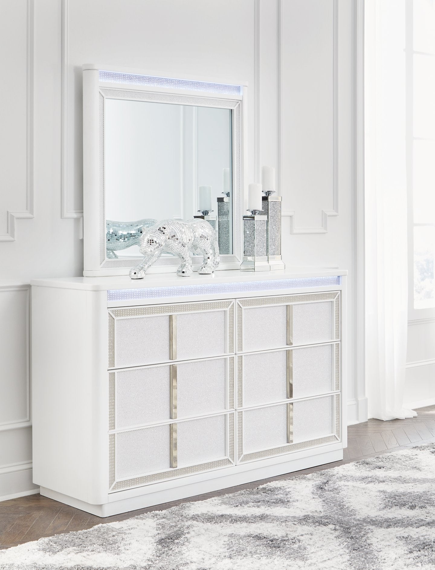 Chalanna Dresser and Mirror - Half Price Furniture