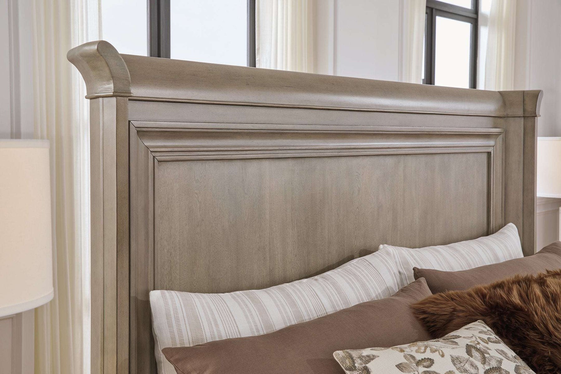 Lexorne Bed - Half Price Furniture