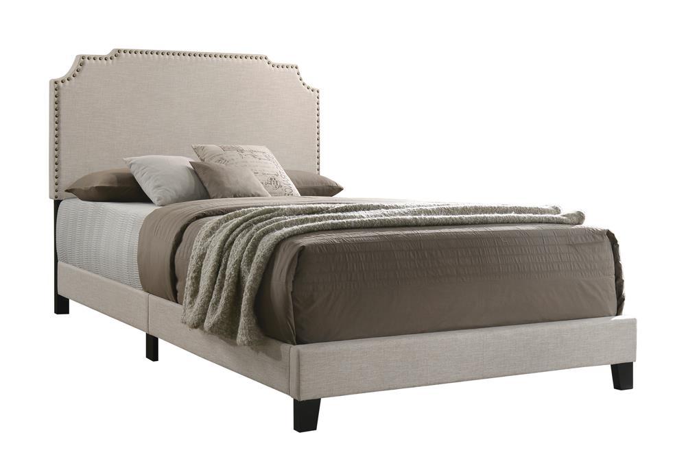 Tamarac Upholstered Nailhead Eastern King Bed Beige - Half Price Furniture