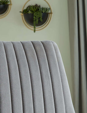 Barchoni Dining Chair - Dining Chair - Half Price Furniture