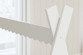 Hallityn Bed - Half Price Furniture