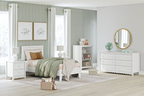 Hallityn Bed - Half Price Furniture