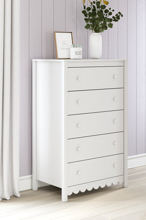 Hallityn Chest of Drawers - Half Price Furniture