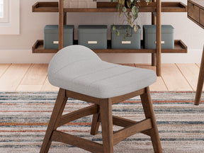Lyncott Home Office Set - Half Price Furniture