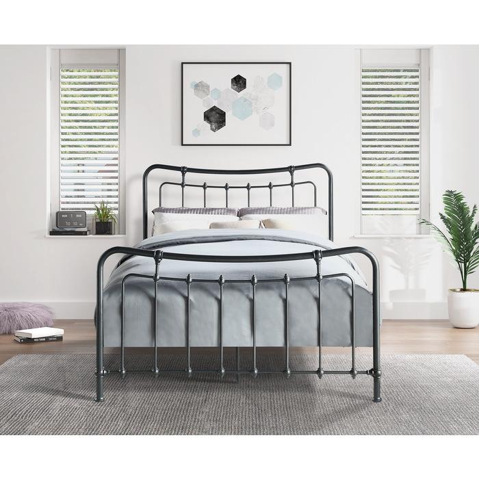 Engleside Queen Platform Bed - Bed - Half Price Furniture