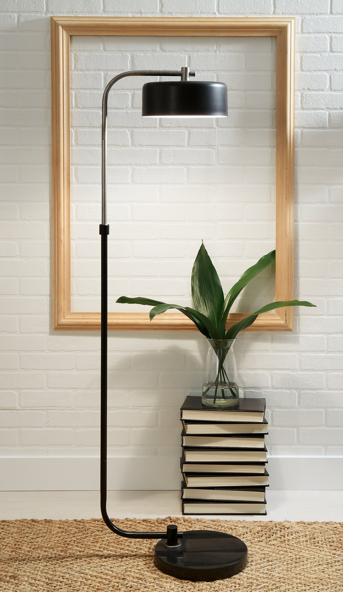 Eliridge Floor Lamp - Lamp - Half Price Furniture
