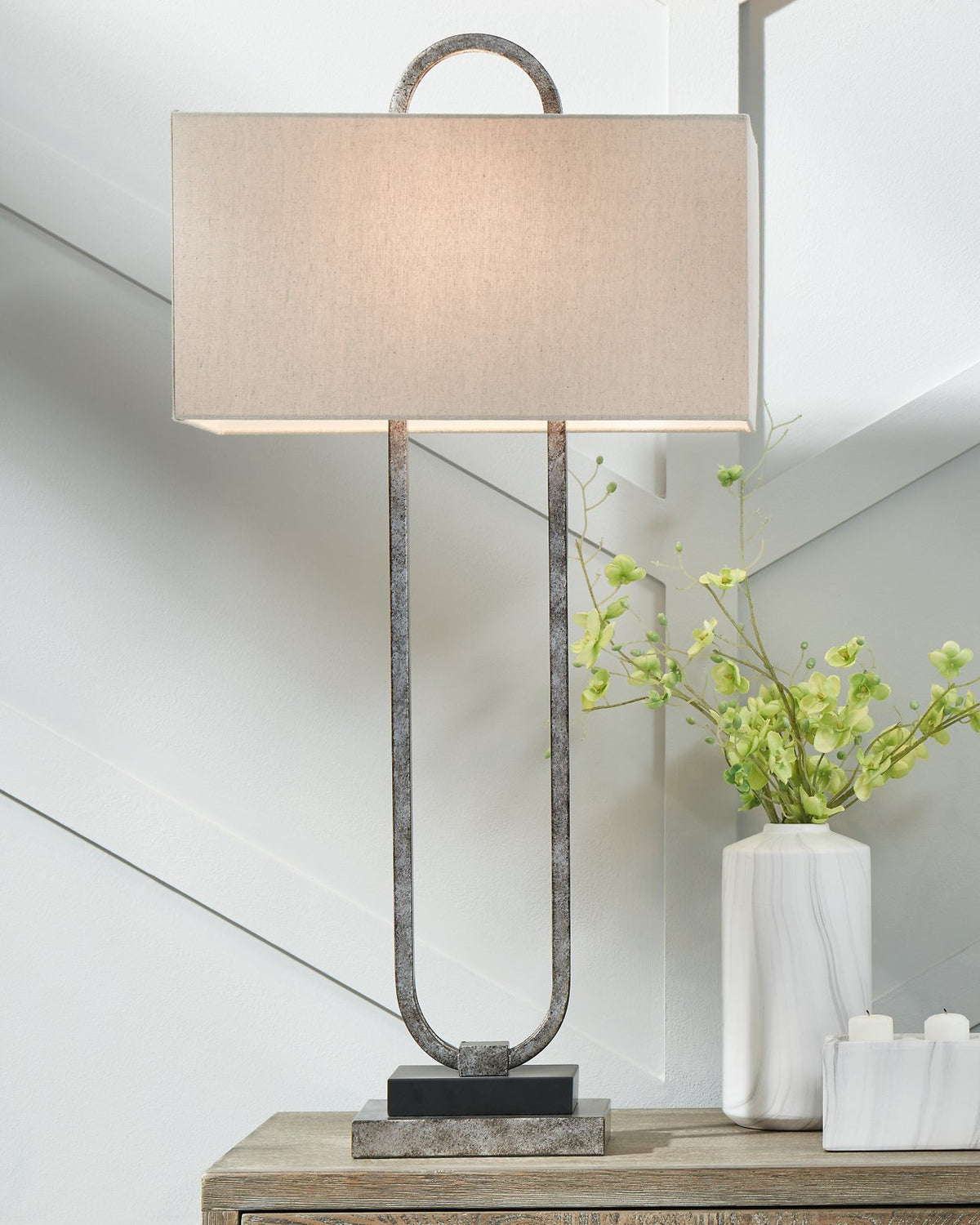 Bennish Table Lamp - Half Price Furniture