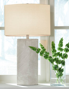 Bradard Table Lamp - Lamp - Half Price Furniture