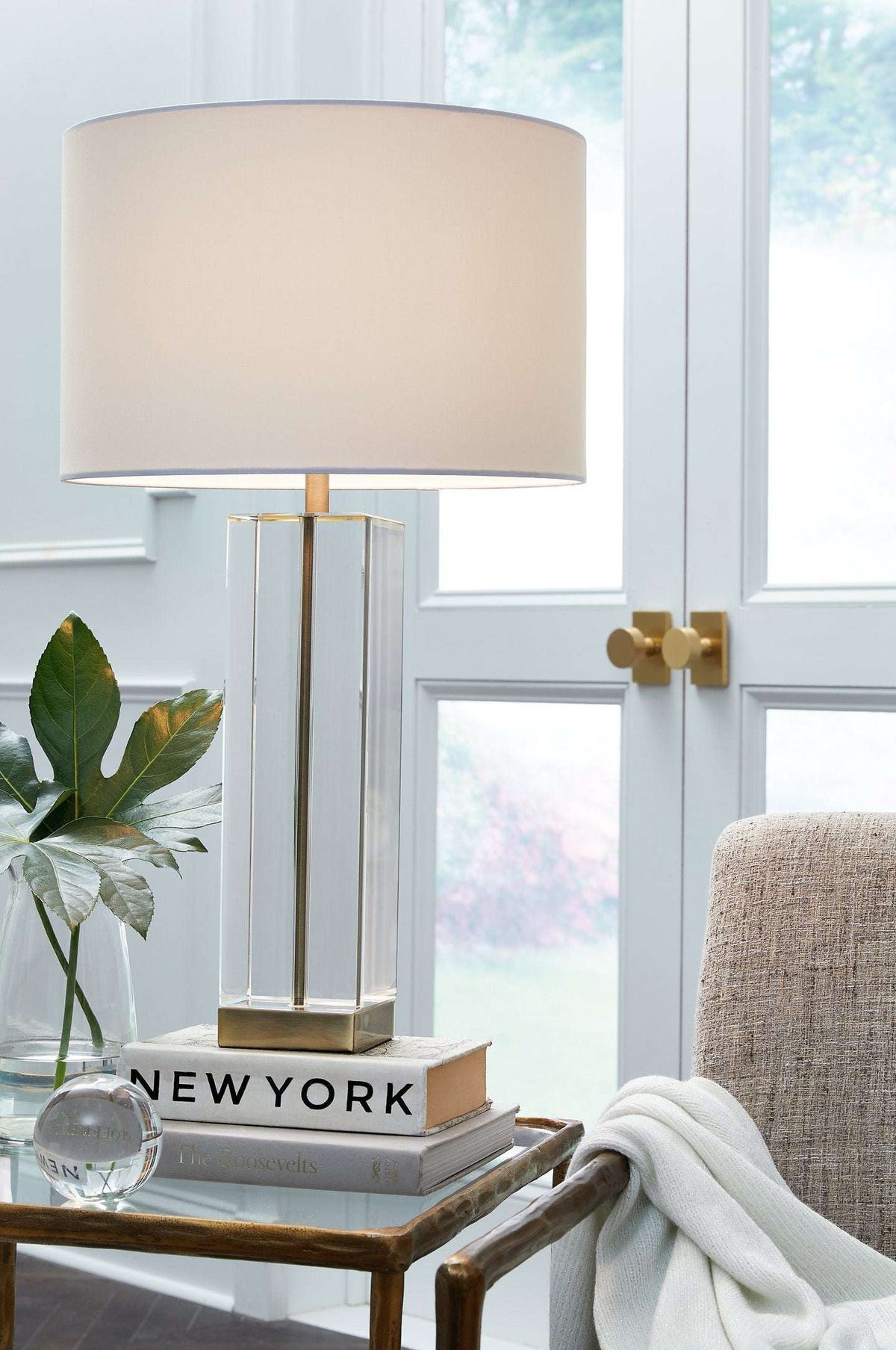 Teelsen Table Lamp Half Price Furniture
