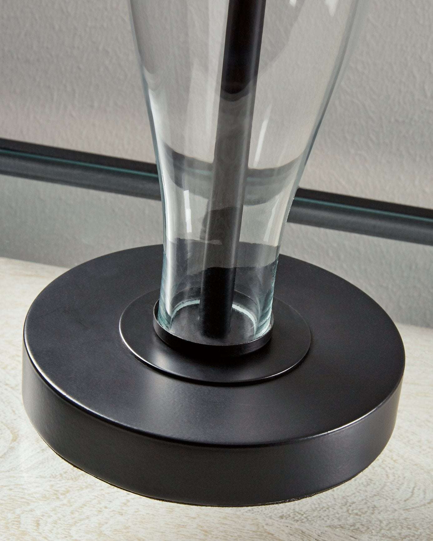 Travisburg Table Lamp (Set of 2) - Half Price Furniture