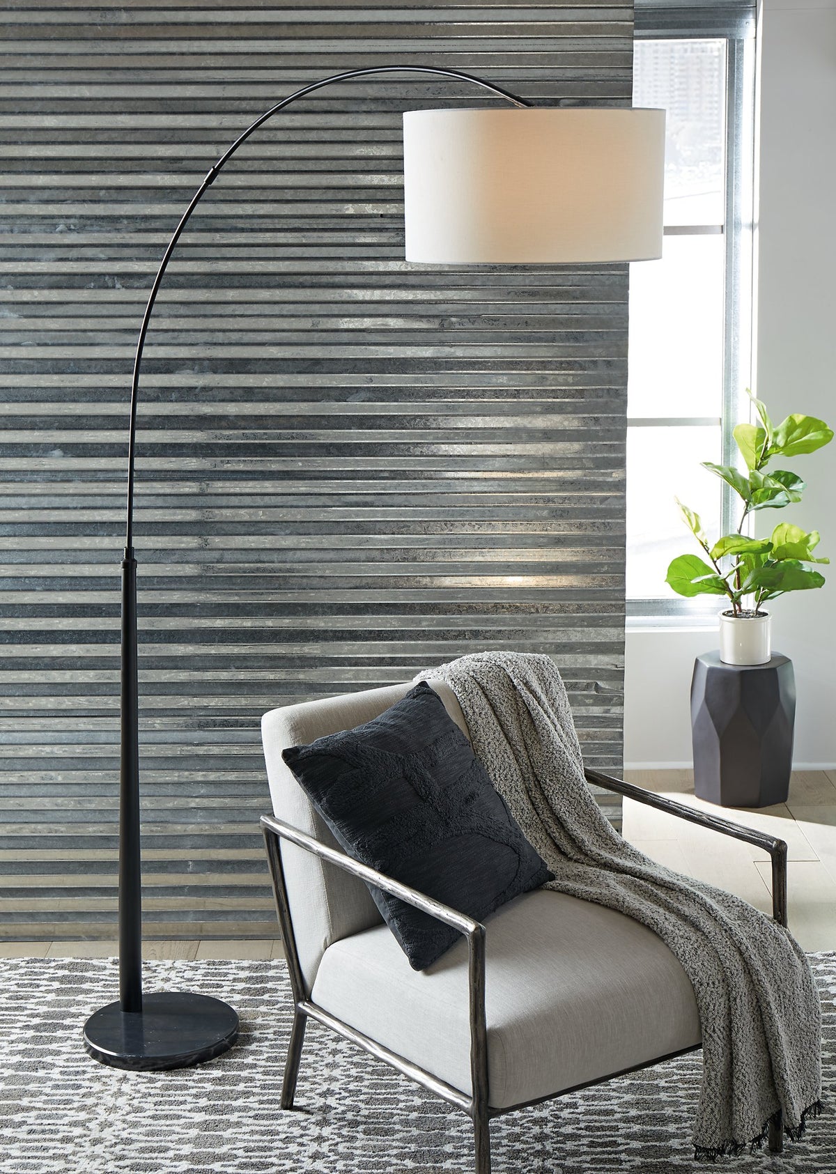 Veergate Arc Lamp - Half Price Furniture