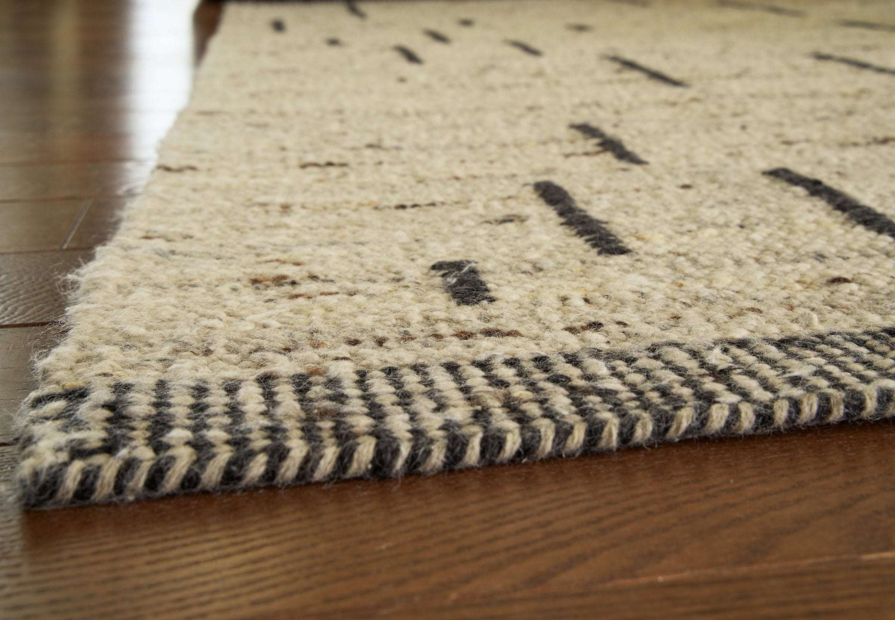 Mortis 5' x 7' Rug Half Price Furniture