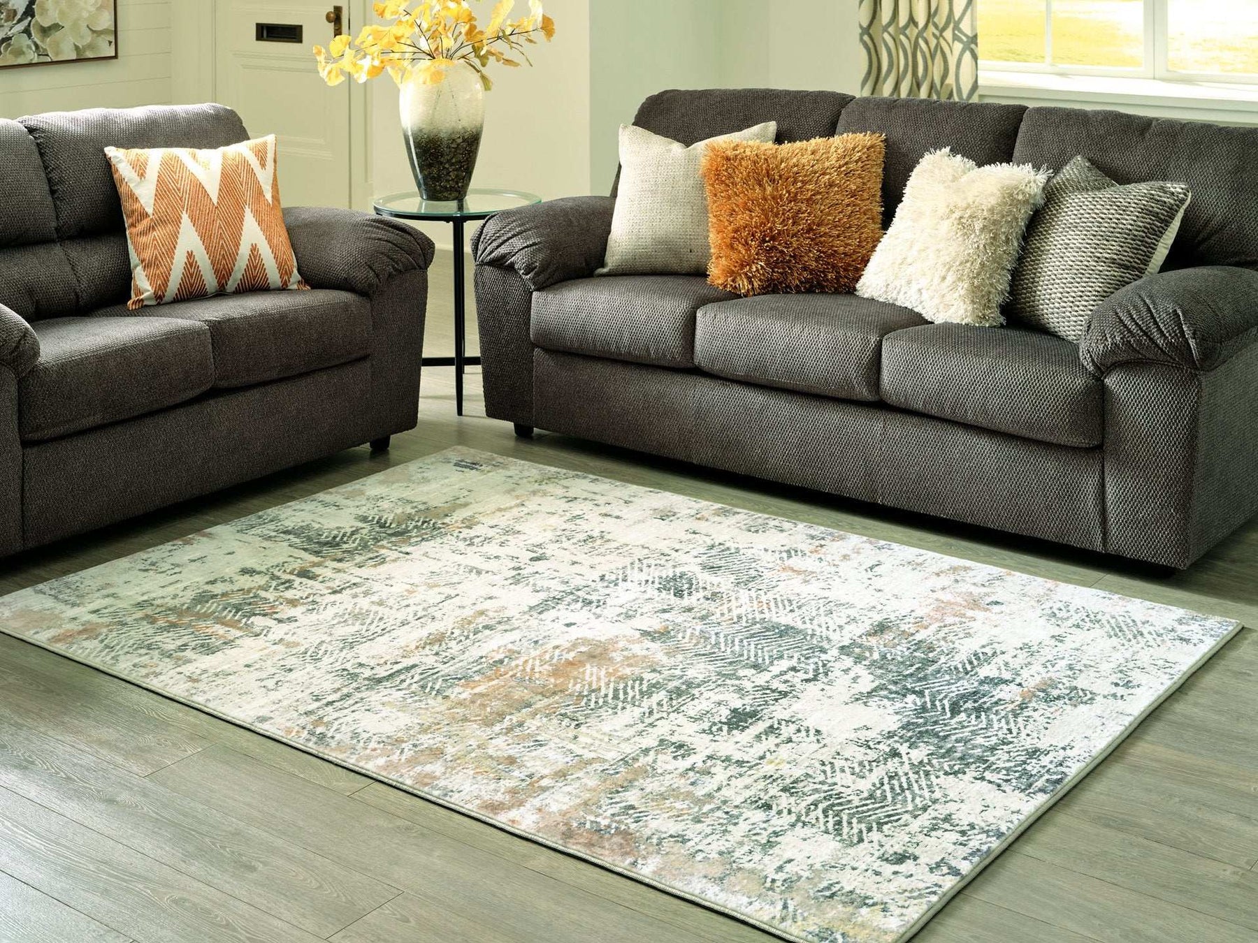 Redlings 5' x 7' Rug Half Price Furniture