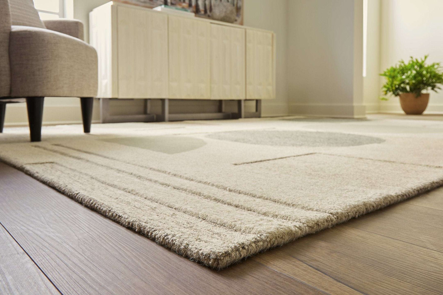 Dallane 8' x 10' Rug - Rug - Half Price Furniture