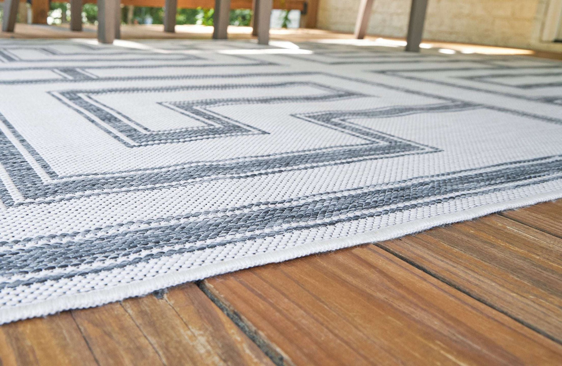 Matinwood 5' x 7' Rug - Half Price Furniture