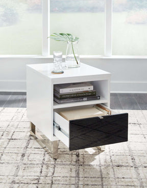 Gardoni Chairside End Table Half Price Furniture