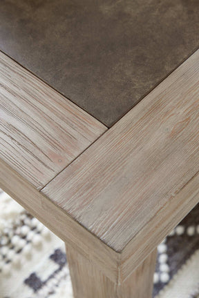 Hennington Table Set Half Price Furniture