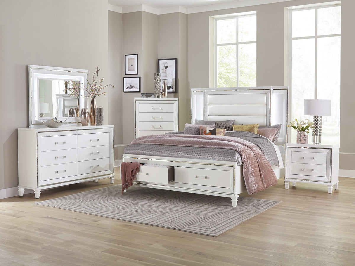 4 Piece Queen Bedroom Set in White Finish